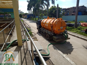 Xe hút bể phốt hiện đại, công suất lớn giúp xử lý nhanh chóng