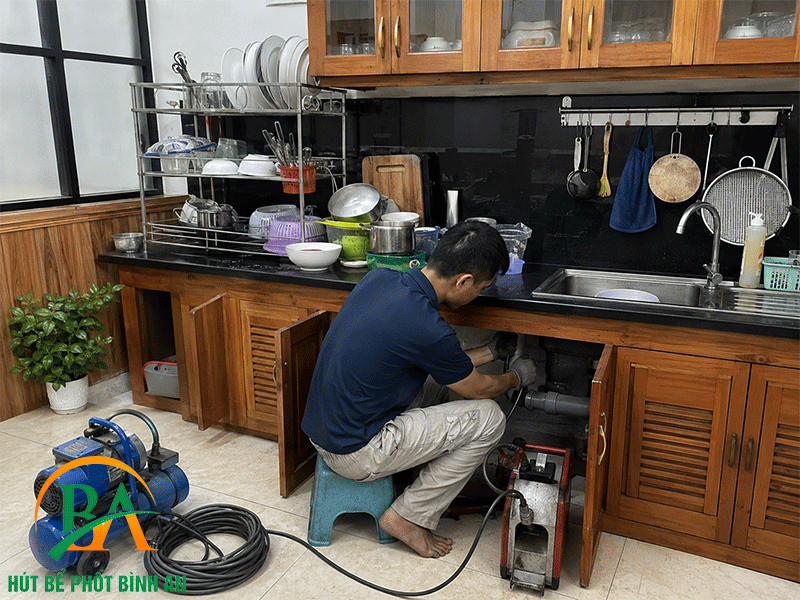 Thông tắc chậu rửa bát tại Hà Đông nhanh chóng, không đục phá – Bình An